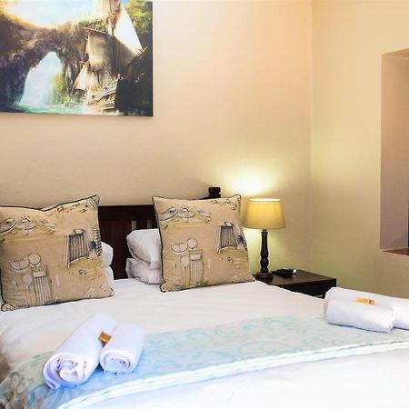 The Tides Inn Bed And Breakfast Durban Bagian luar foto