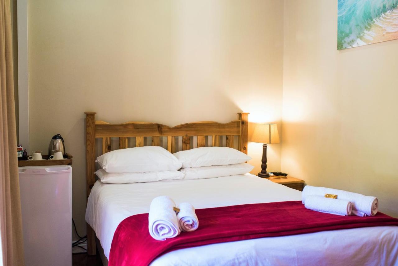 The Tides Inn Bed And Breakfast Durban Bagian luar foto