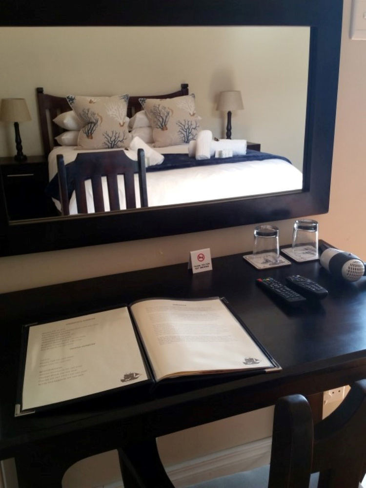 The Tides Inn Bed And Breakfast Durban Bagian luar foto