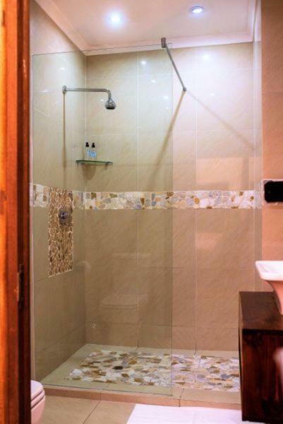 The Tides Inn Bed And Breakfast Durban Bagian luar foto