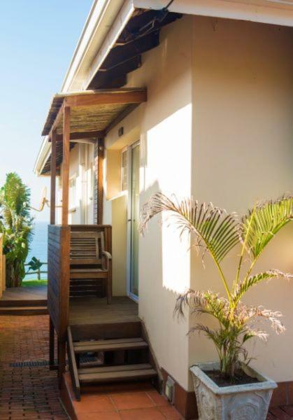 The Tides Inn Bed And Breakfast Durban Bagian luar foto